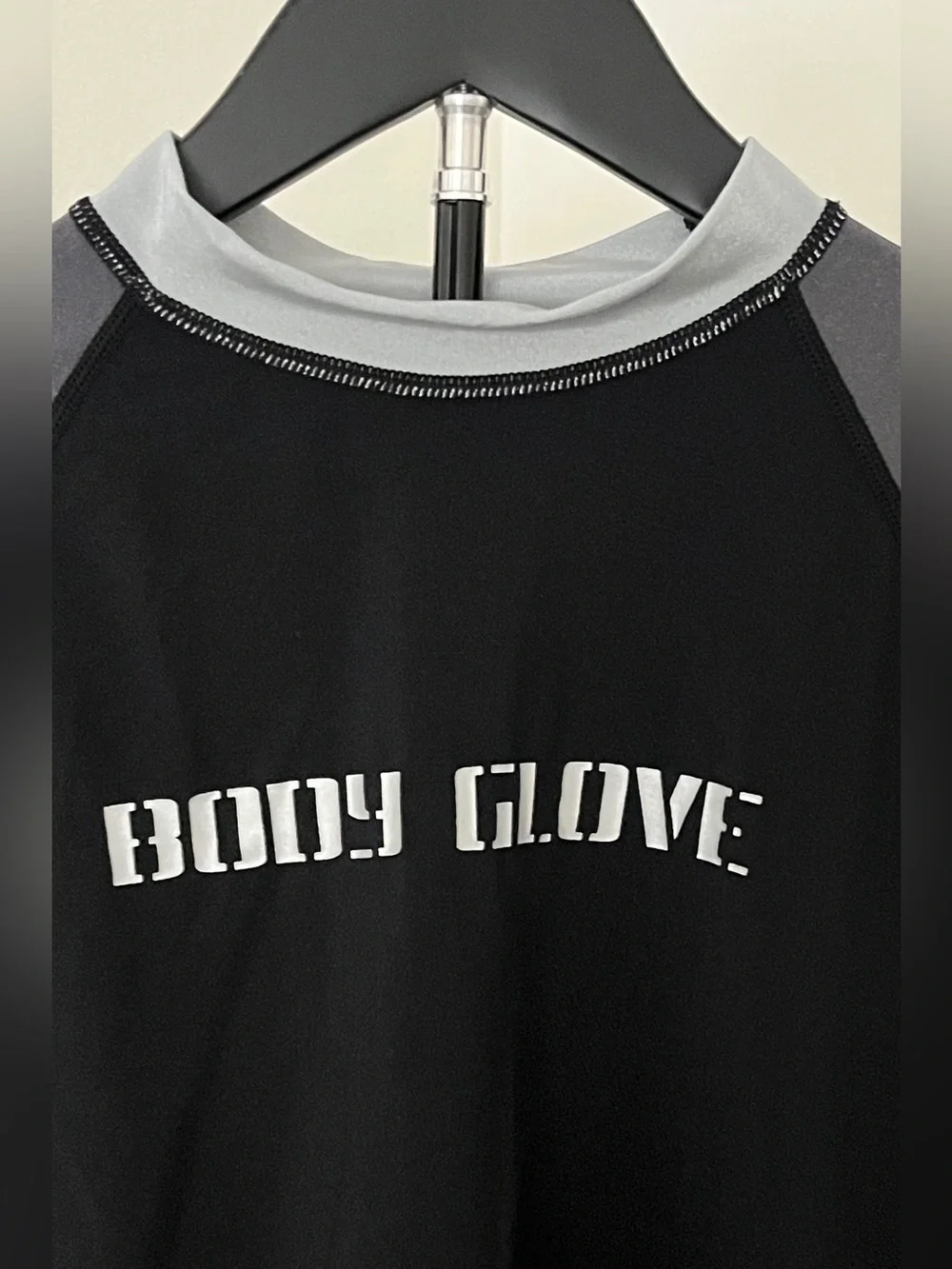 🌊 Classic Body Glove Long Sleeve Rash Guard | Black + Gray | Men’s/Unisex L